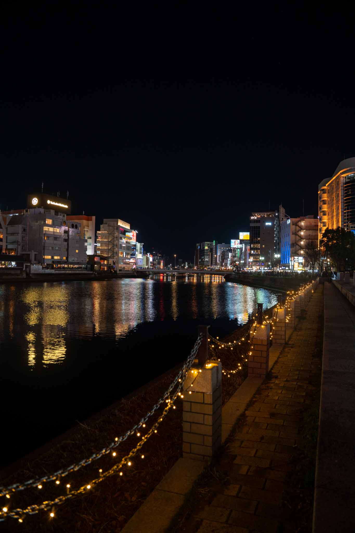 投資の税金入門｜確定申告は必要？株・投資信託の課税ルールを解説