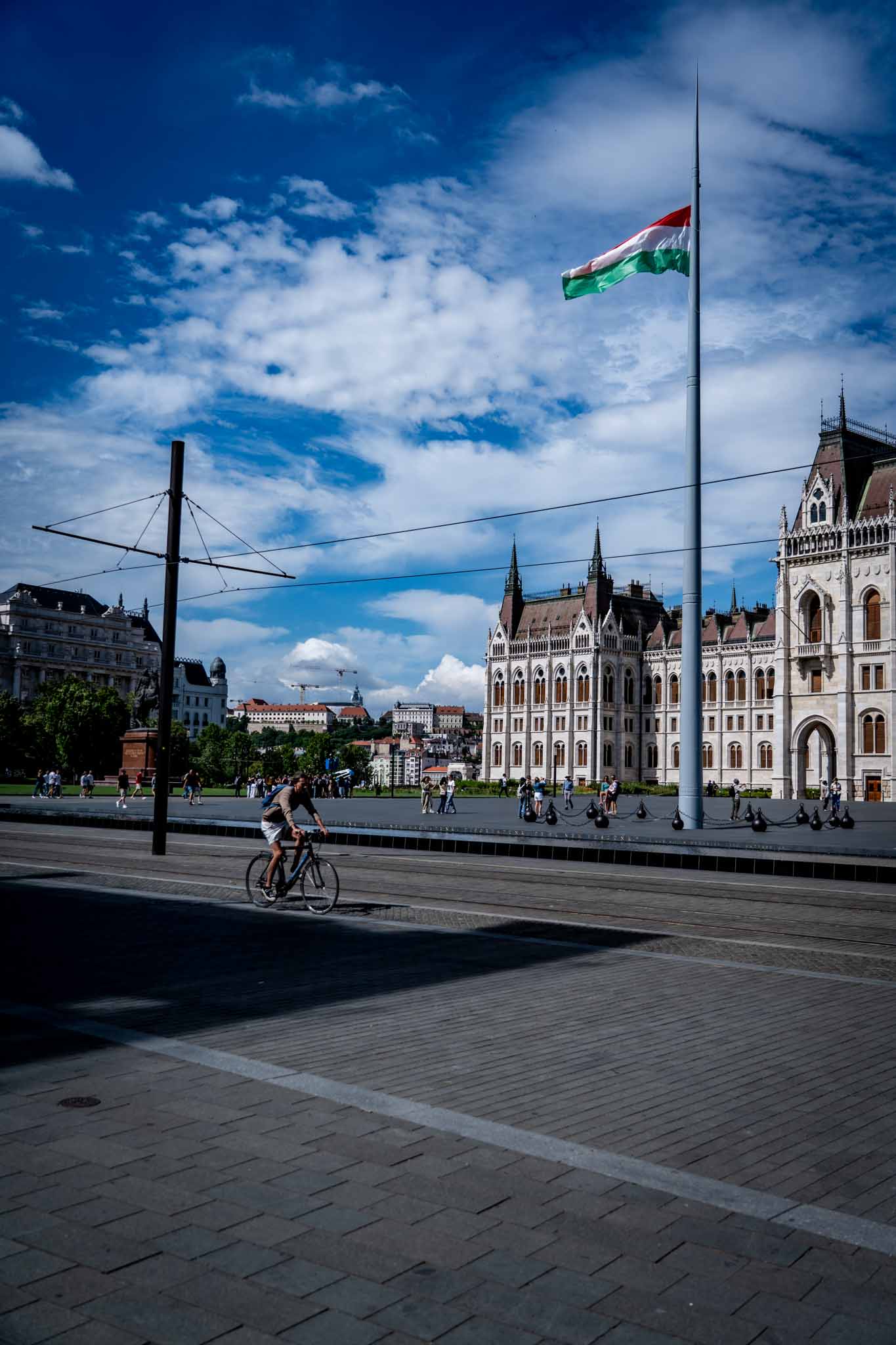 投資信託の選び方｜5,800本から「自分に合った1本」を見つける5つのポイント